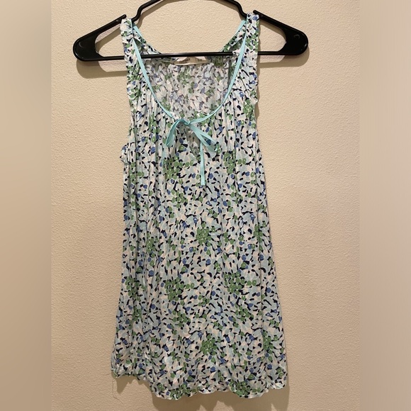 Old Navy Floral Tank Tops - Set of 3 - Picture 12 of 15